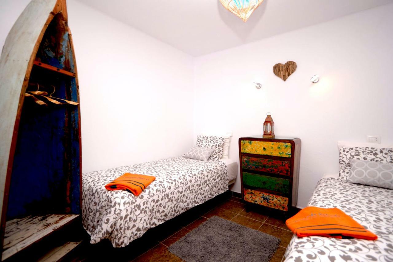 Casa Margarita - Shared Pool - Close To Seafront Promenade Punta Mujeres エクステリア 写真