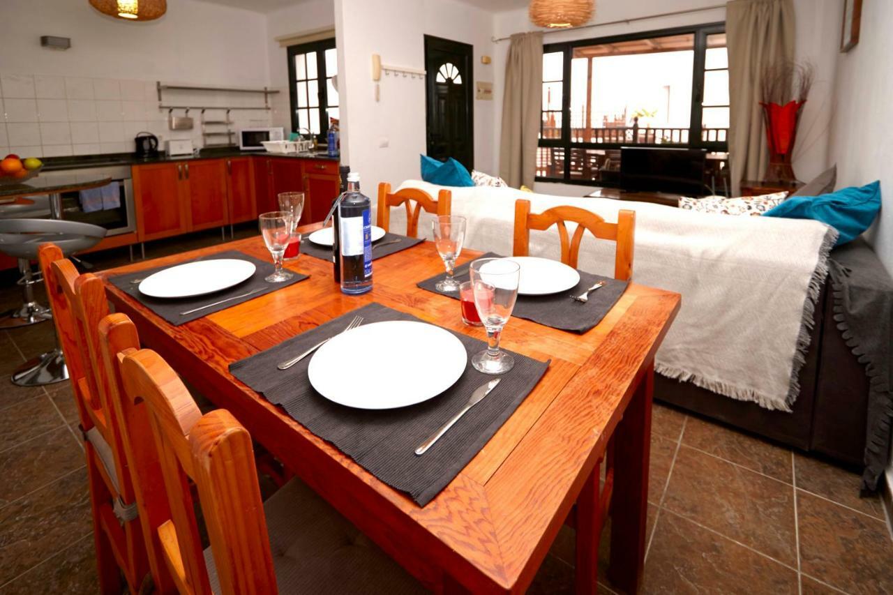 Casa Margarita - Shared Pool - Close To Seafront Promenade Punta Mujeres エクステリア 写真
