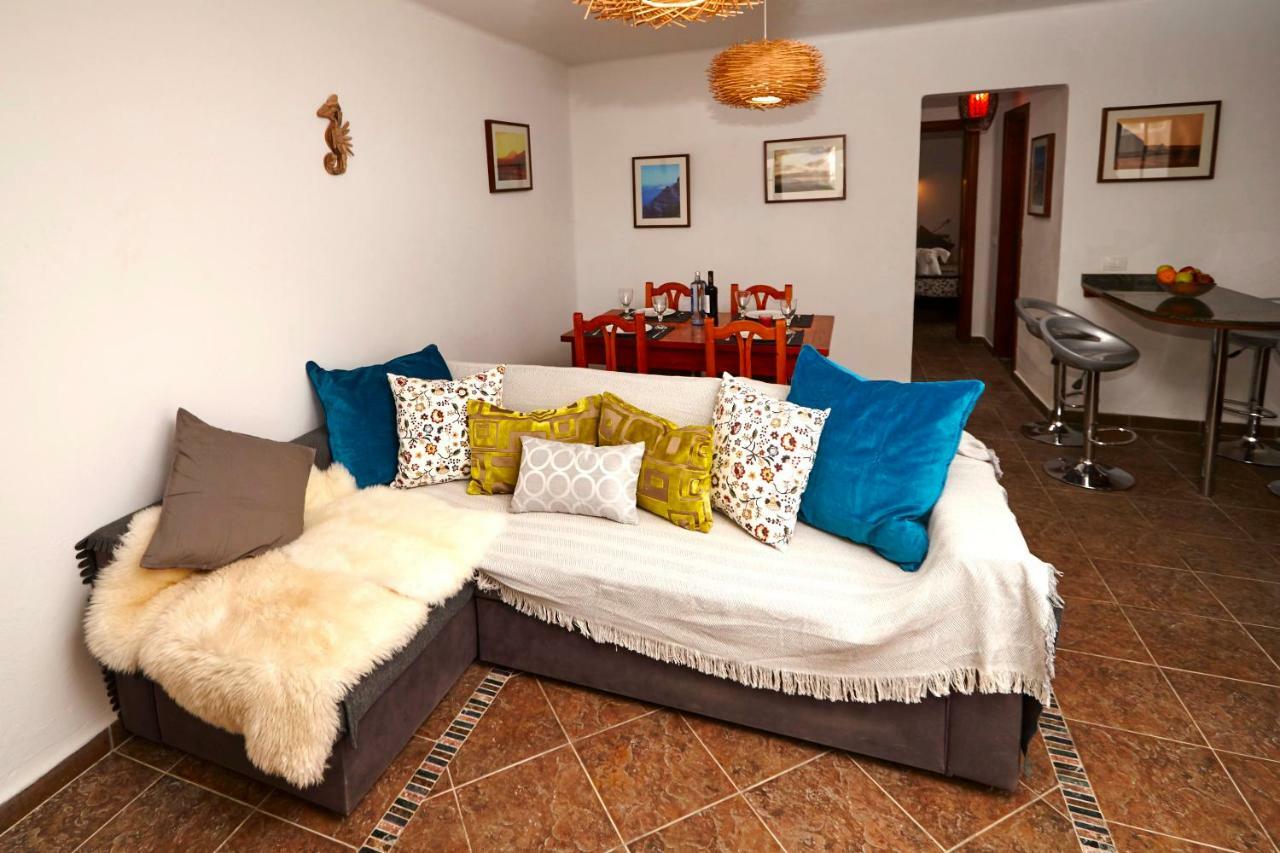 Casa Margarita - Shared Pool - Close To Seafront Promenade Punta Mujeres エクステリア 写真